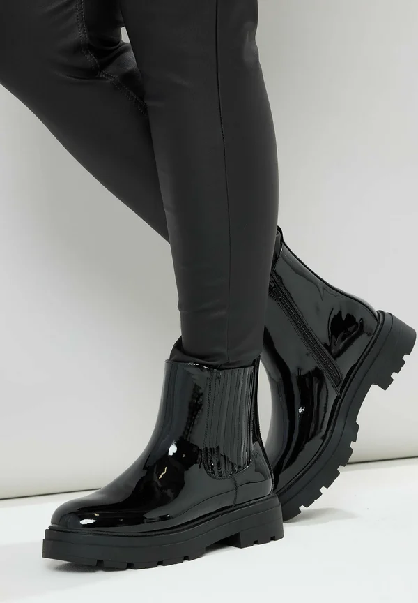 Platform ankle boots - black