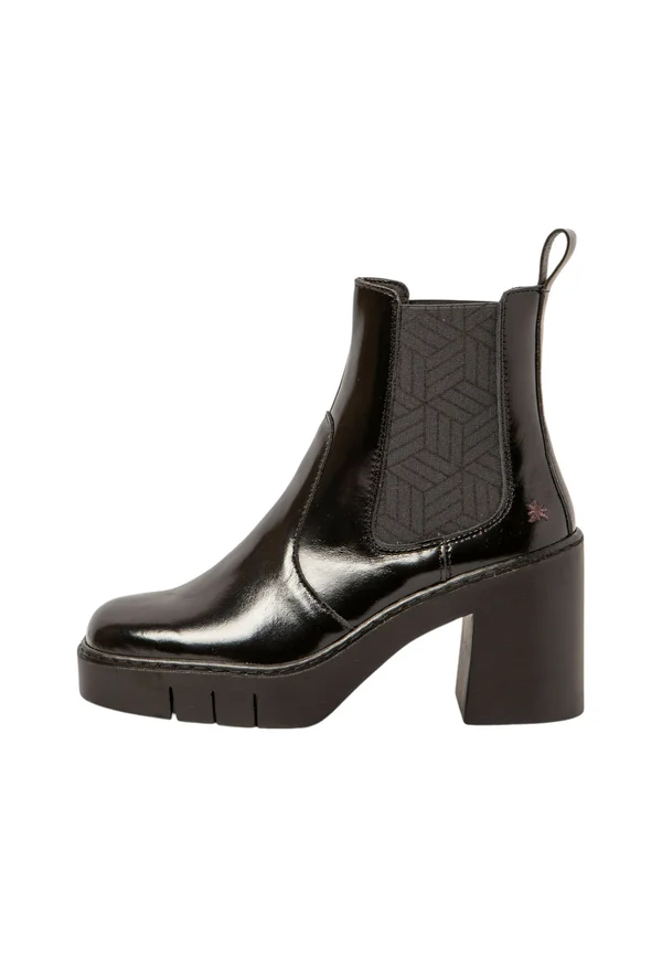 Platform ankle boots - black
