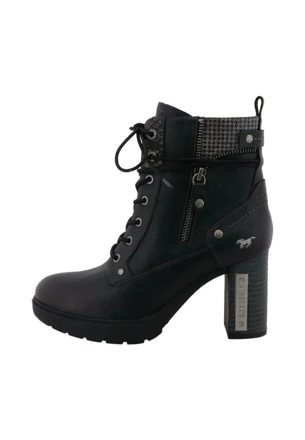 Platform ankle boots - black