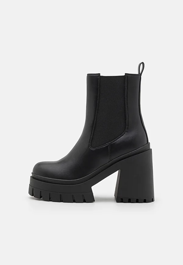Platform ankle boots - black