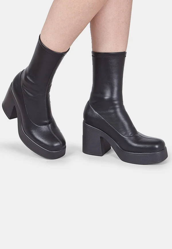 Platform ankle boots - nero