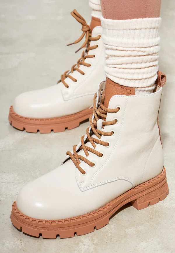 Platform ankle boots - off white