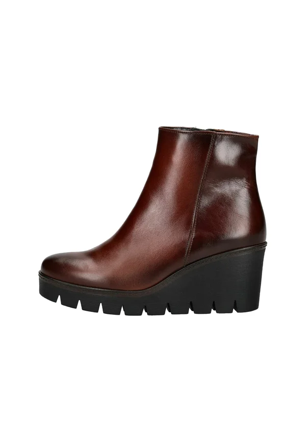 Platform ankle boots - sattel effekt
