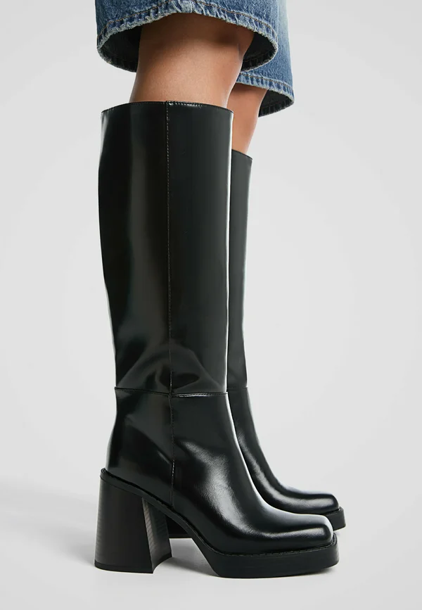 Platform boots - black