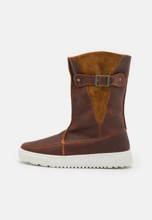 Platform boots - cognac/off white