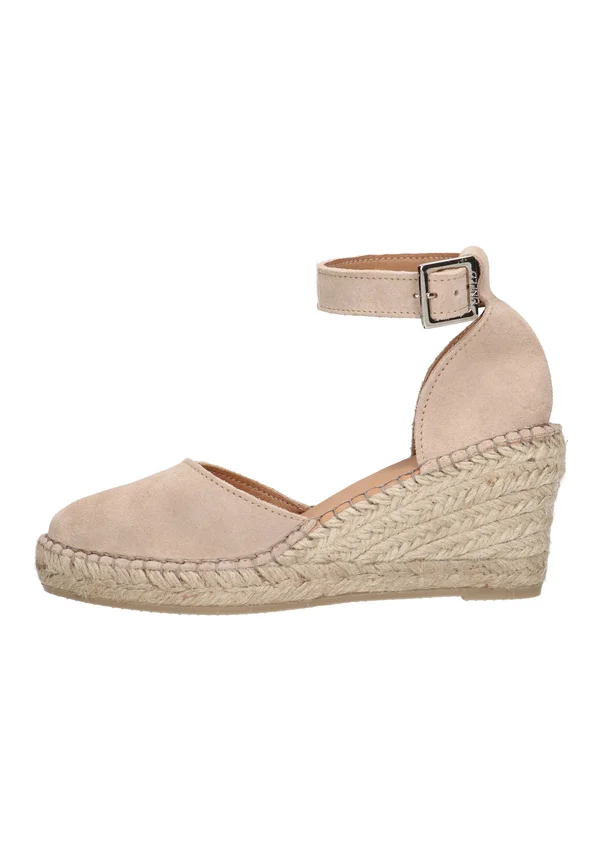 Platform heels - beige