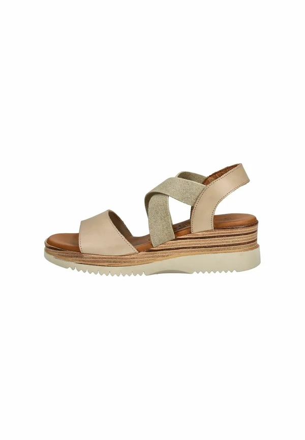 Platform sandals - beige