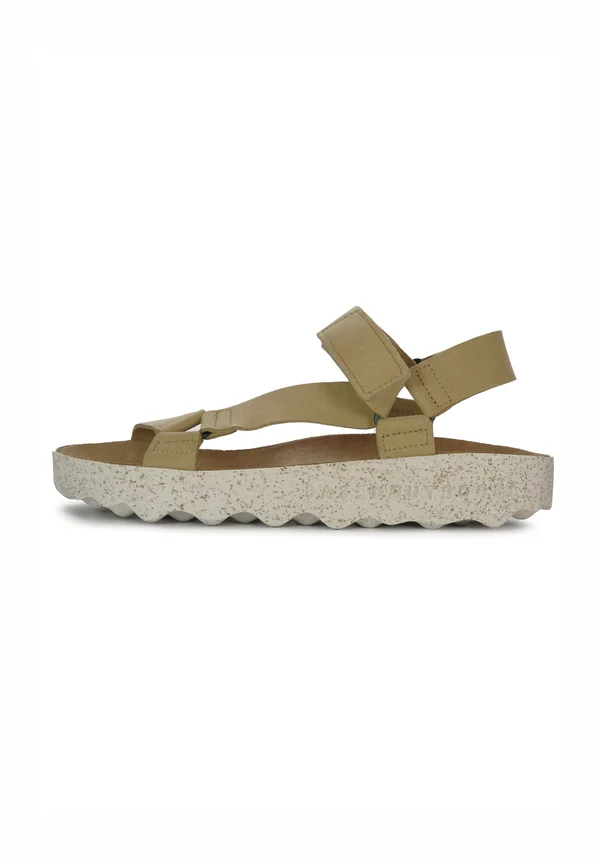 Platform sandals - beige