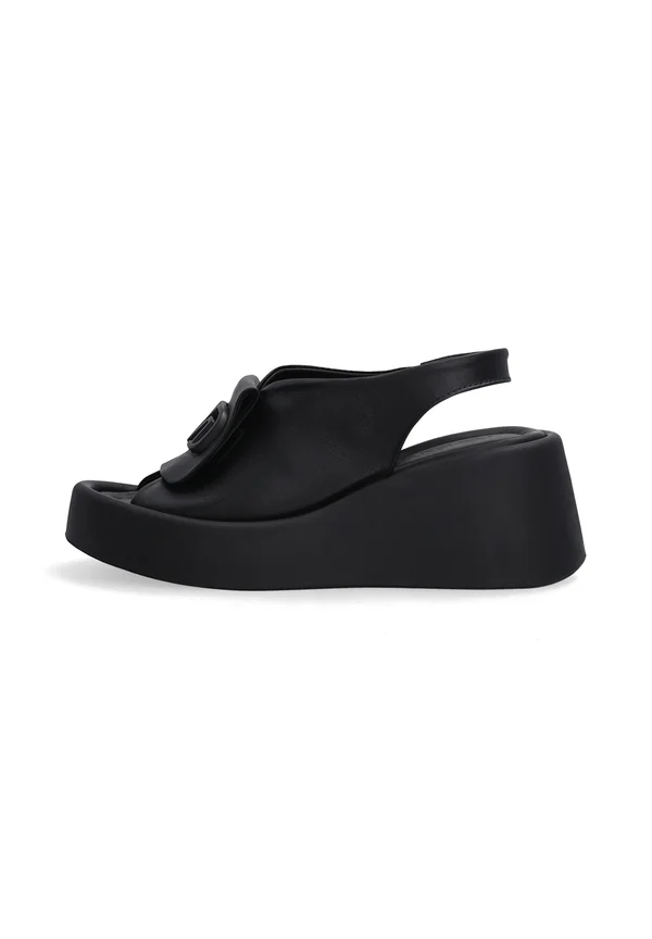 Platform sandals - black
