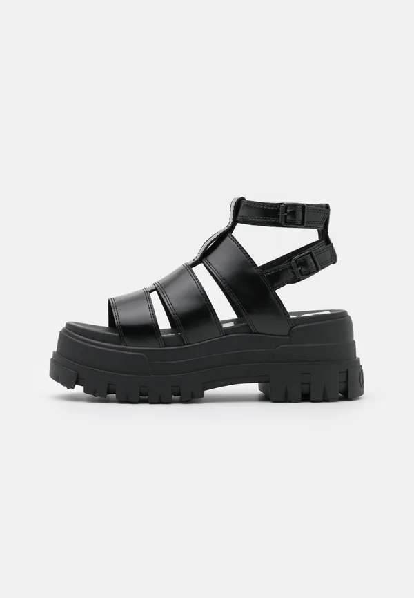 Platform sandals - black