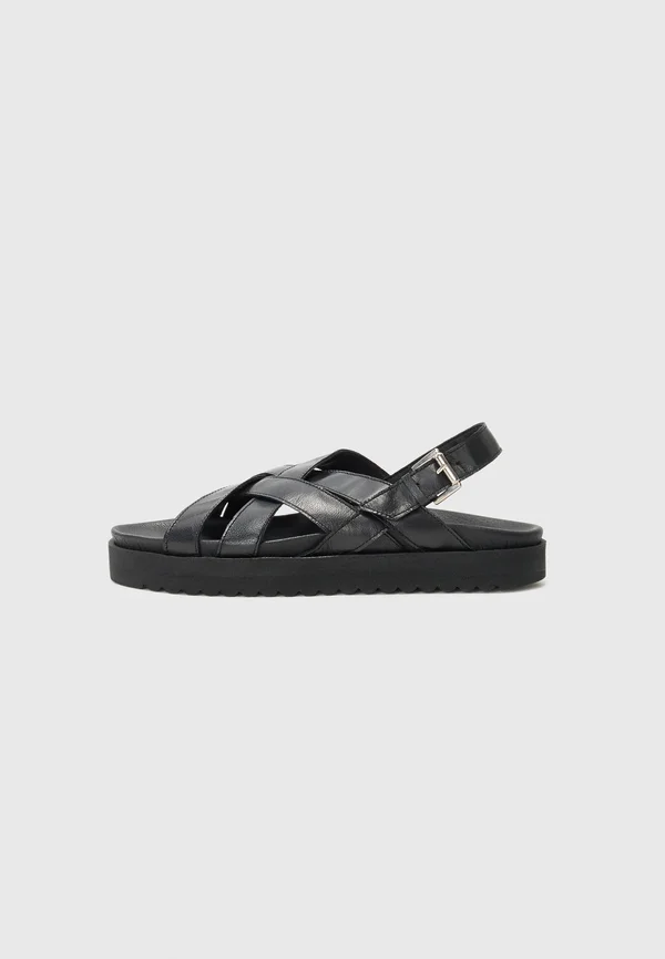 Platform sandals - black
