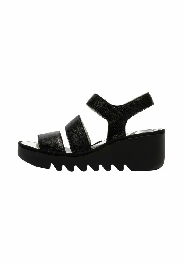 Platform sandals - black