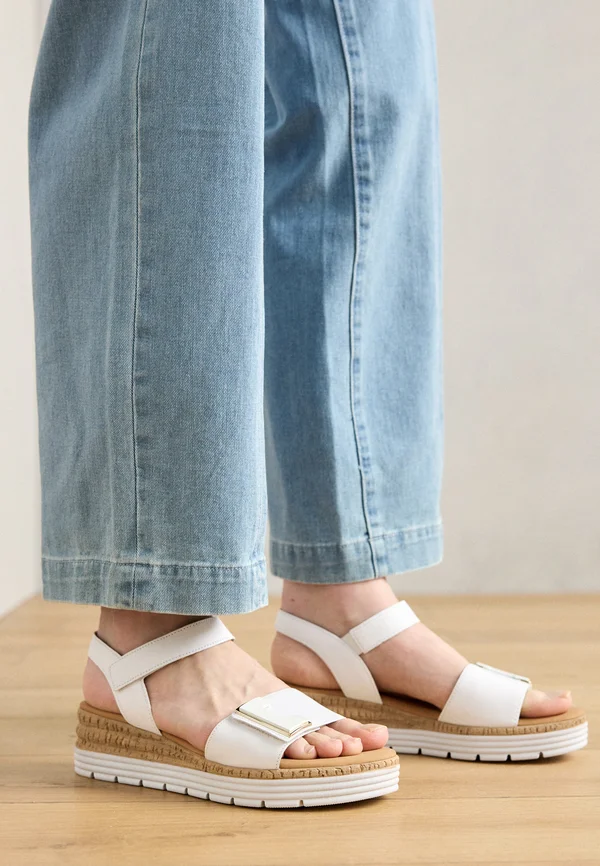 Platform sandals - weiss