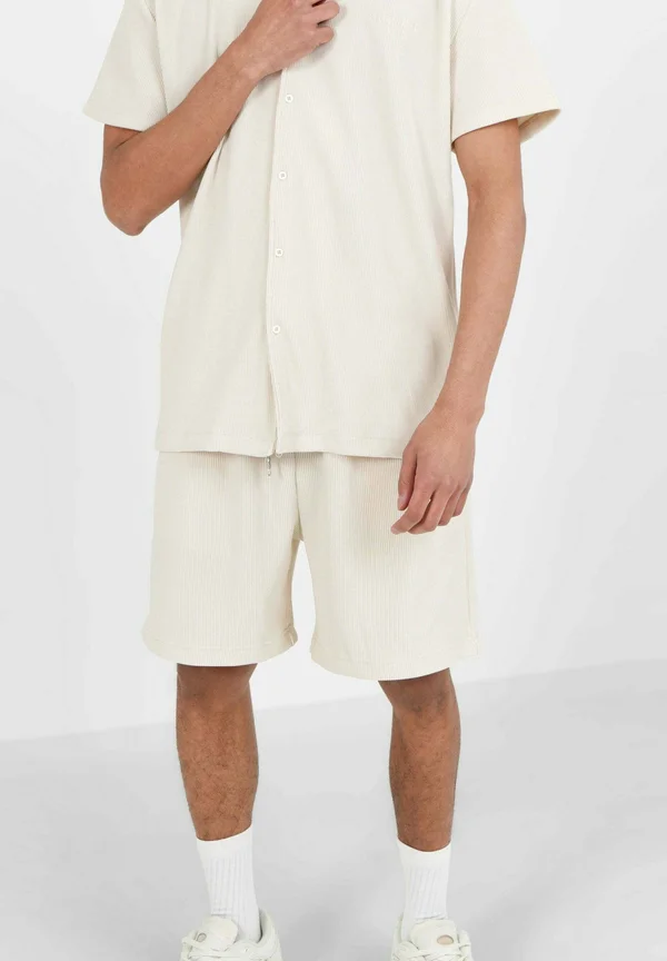 PLEATED - Shorts - beige