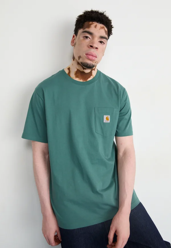 POCKET - Basic T-shirt - evergreen