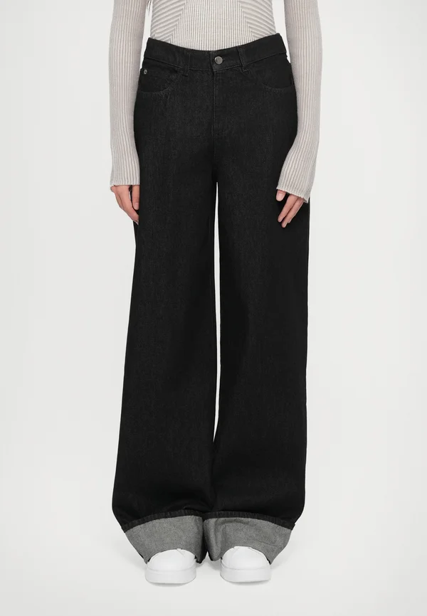 POCKETS PANT - Relaxed fit jeans - black denim