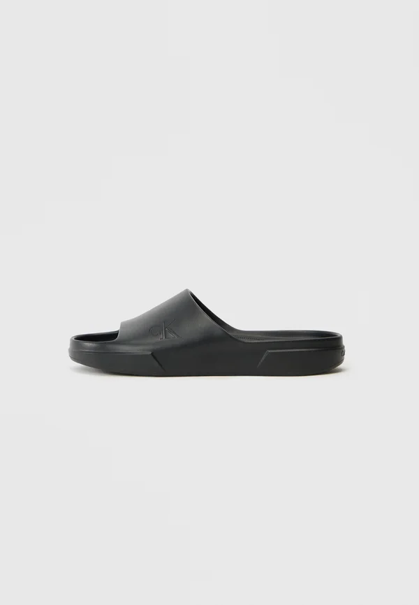 Pool slides - triple black