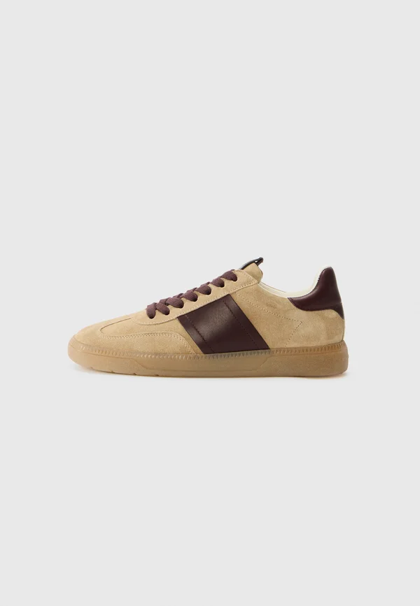 POP - Trainers - nuts/mulb/bu sho