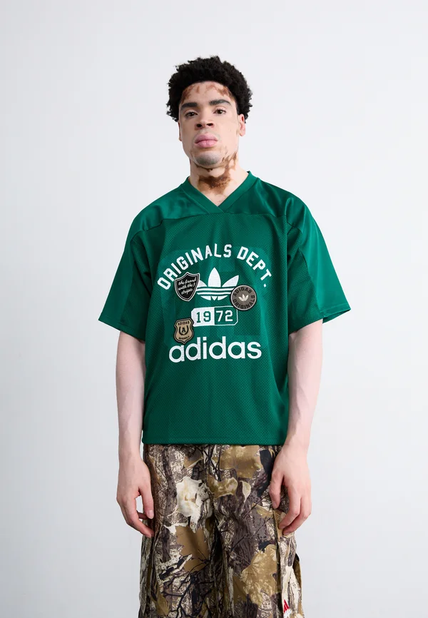 Print T-shirt - collegiate green