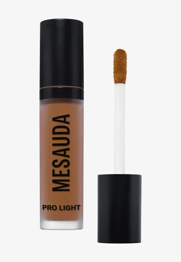 PRO LIGHT CONCEALER - Concealer - C95