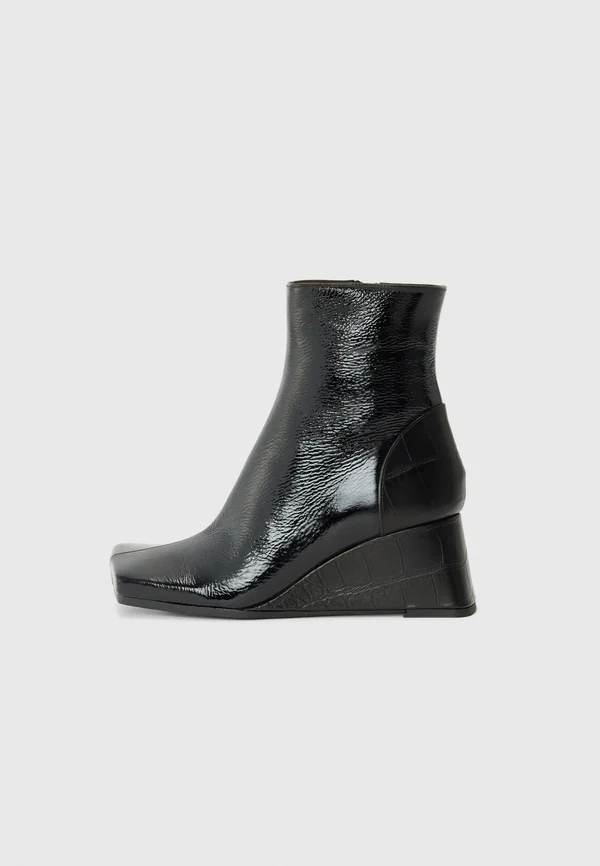 QUBA - Wedge Ankle Boots - black