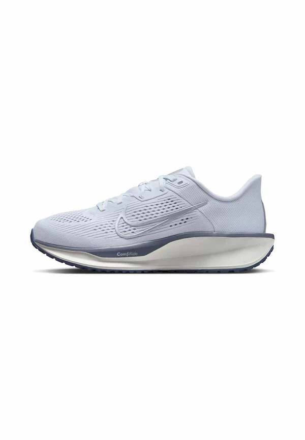 QUEST 6 - Road running shoes - football grey ashen slate world indigo metallic silver