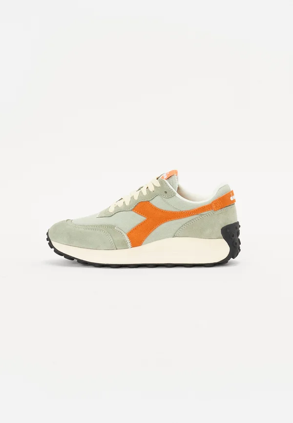 RACE UNISEX - Trainers - desert sage/autumn maple