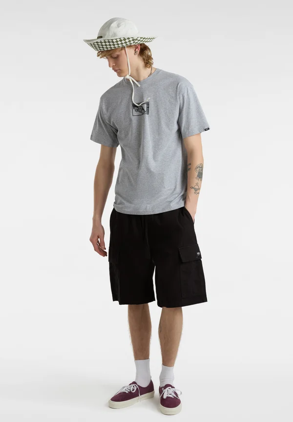 RANGE CARGO LOOSE FIT - Shorts - black