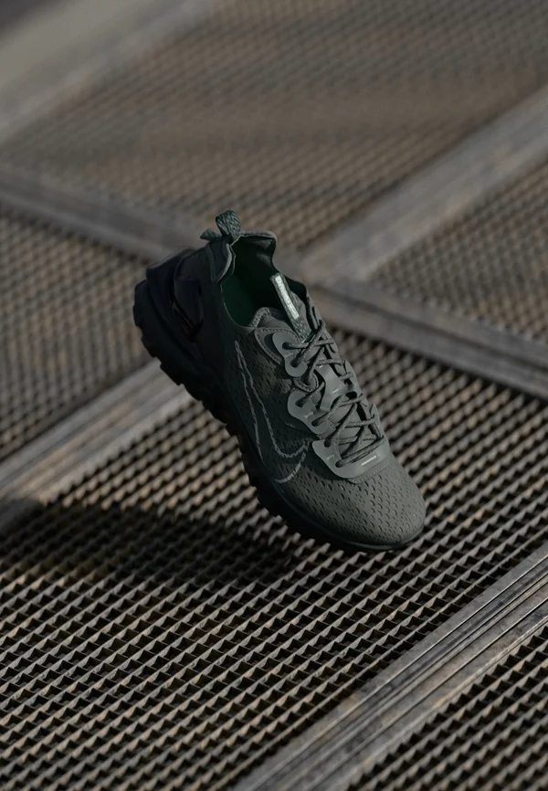 REACT VISION UNISEX - Trainers - iron grey/reflect silver-coloured/clay green/anthracite/black