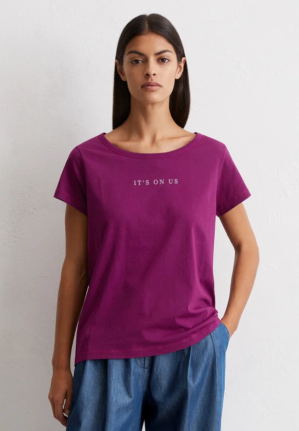 REGULAR AUS LEICHTEM SINGLE - Print T-shirt - fresh berry