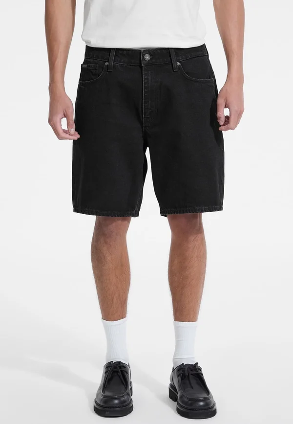 REGULAR  - Denim shorts - schwarz