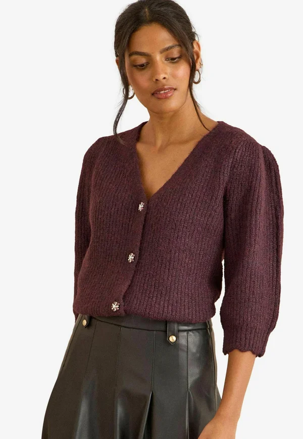 REGULAR FIT - EMBELLISHED BUTTON  - Cardigan - berry red