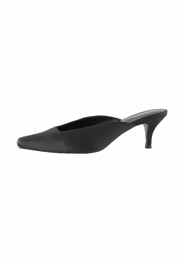 REGULAR FIT - FOREVER COMFORT CHISEL CLOSED TOE - Heeled mules - black