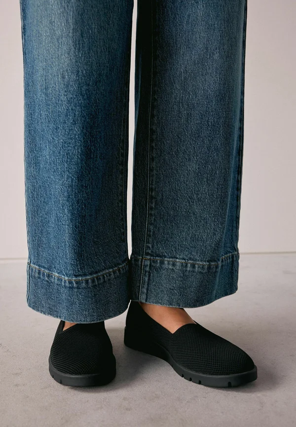 REGULAR FIT - FOREVER COMFORT - Slip-ons - new black