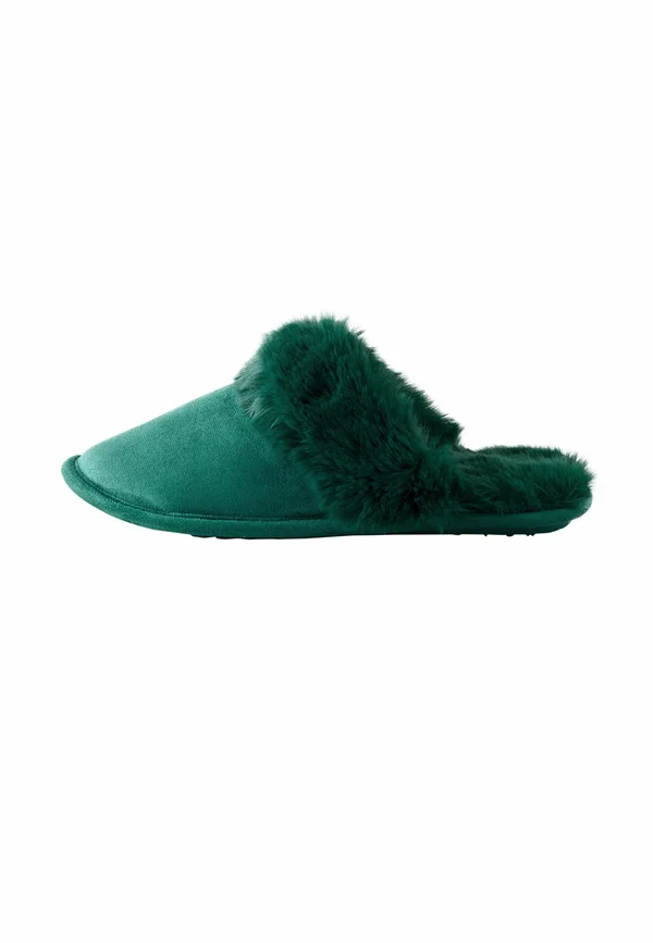 REGULAR FIT - Slippers - green