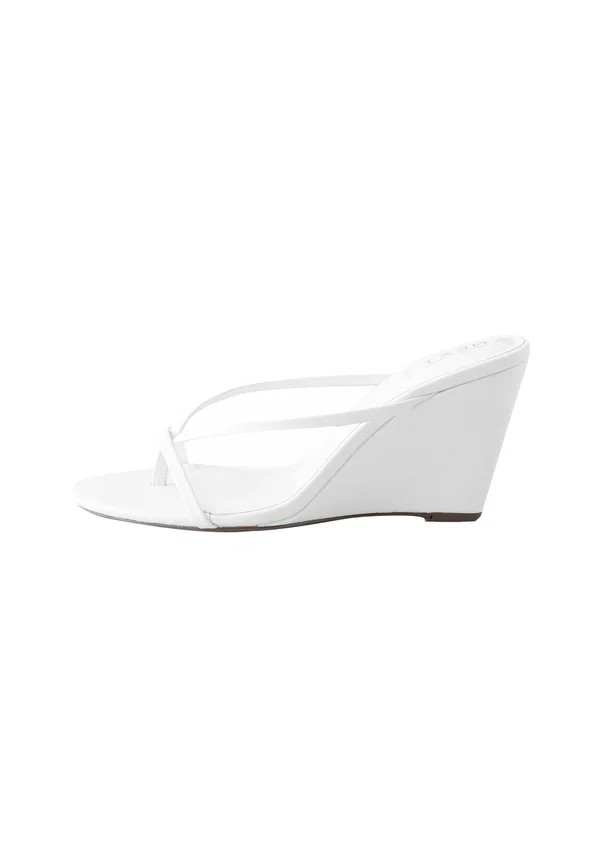 REGULAR FIT - Wedge sandals - new white