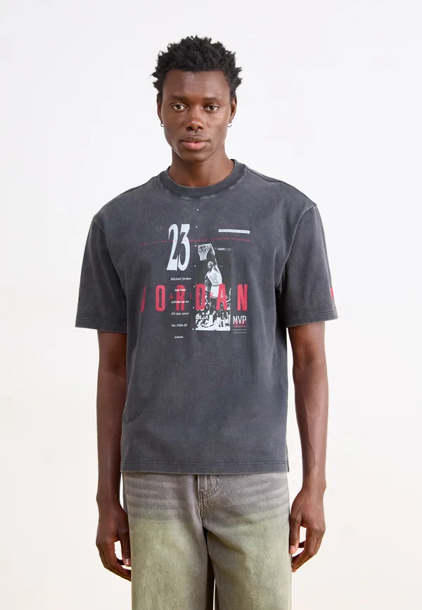 REISSUE CREW - Print T-shirt - black/gym red