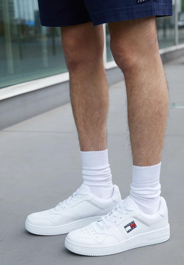 RETRO BASKET - Trainers - white