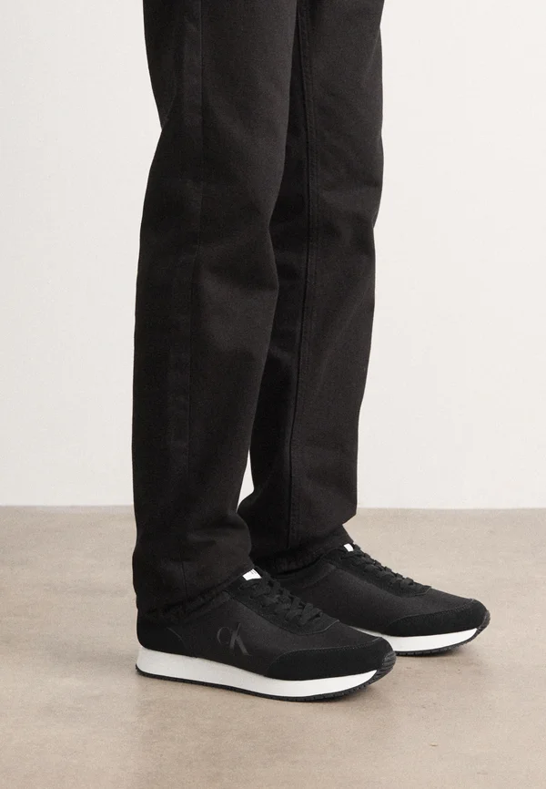 RETRO RUNNER ICONIC - Trainers - black/bright white