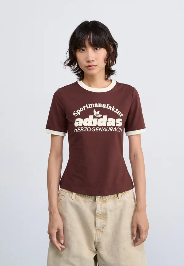 RETRO TEE - Print T-shirt - auburn/cream white