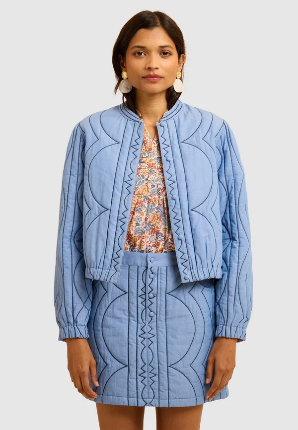 REVERSIBLE QUILTED WITH FLOWERS - Light jacket - navy blue