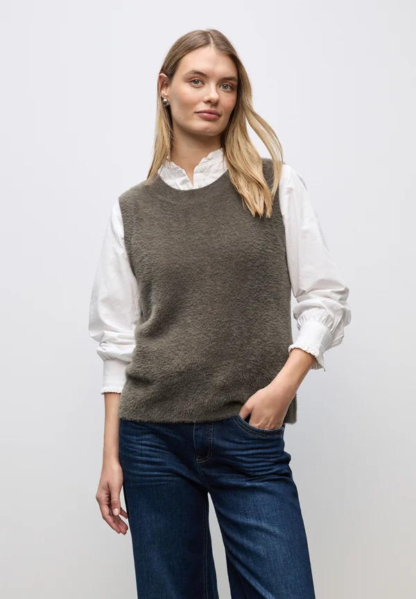 ÄRMELLOSER - Top - braun