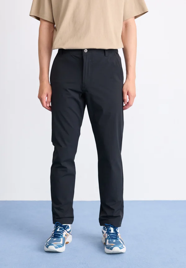 ROC TECH PANT - Trousers - black