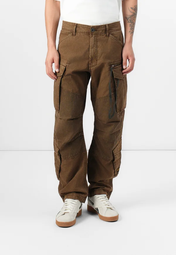 ROVIC ZIP - Cargo trousers - desert palm