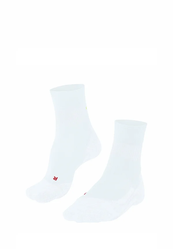 RU COMPRESSION STABILIZING RUNNING LIGHT CUSHIONING - Sports socks - white