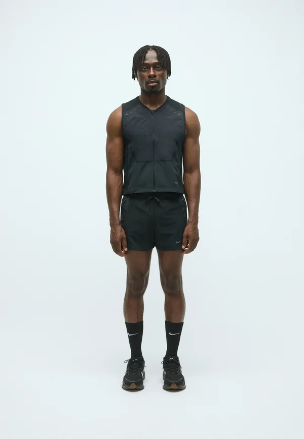 RUN PINNACLE UTILITY VEST - Waistcoat - black