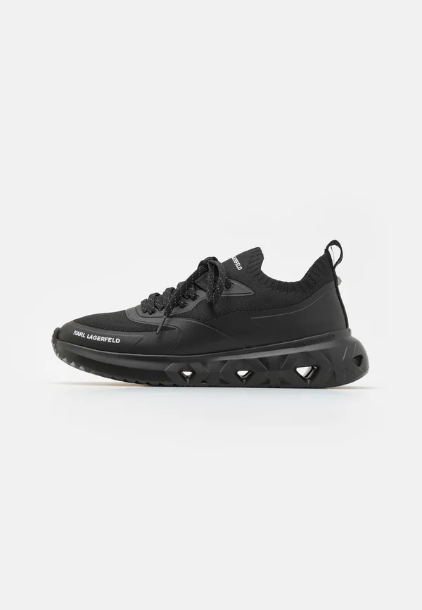 RUN  - Trainers - black