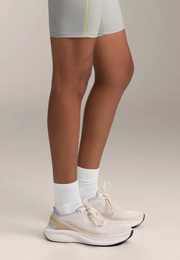 RUNNING - BEGINNERS LIGHTWEIGHT - Road running shoes - grey