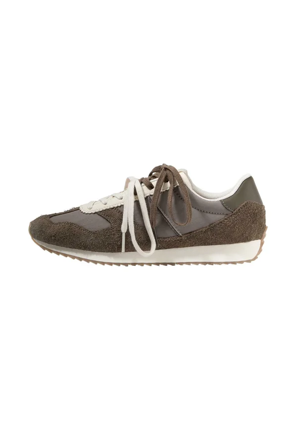 RUNNING-STYLE  WITH COMBINED SPLIT - Trainers - brown