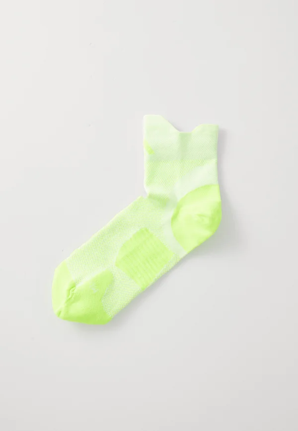 RUNXADIZERO UNISEX - Sports socks - white/lucid lemon/lucid lemon